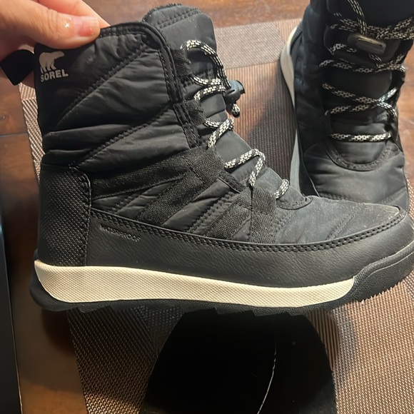 Winter boots - Picture 3 of 6